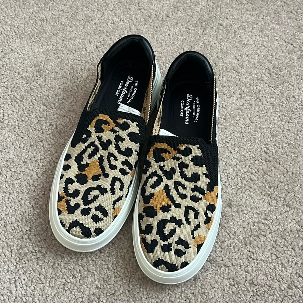 “DearFoams- Animal Print Slip On Sneakers size 6”